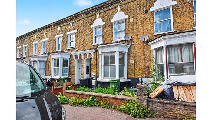 1 Bedroom Flat For Sale In A Billington Road, New Cross, London, SE14