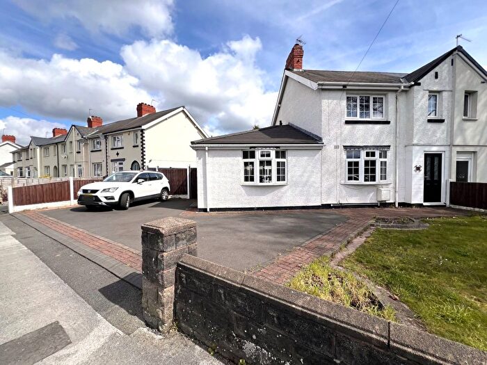 3 Bedroom Semi Detached House For Sale In Webster Road, Willenhall, WV13