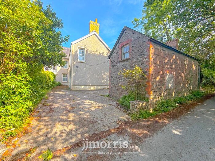 5 Bedroom Semi-Detached House For Sale In Aberporth, Cardigan, SA43