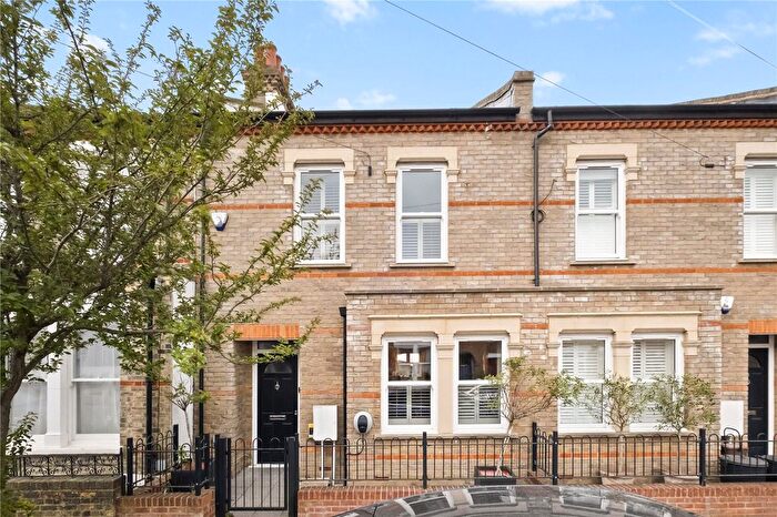 4 Bedroom Terraced House For Sale In Blandfield Road, London, SW12
