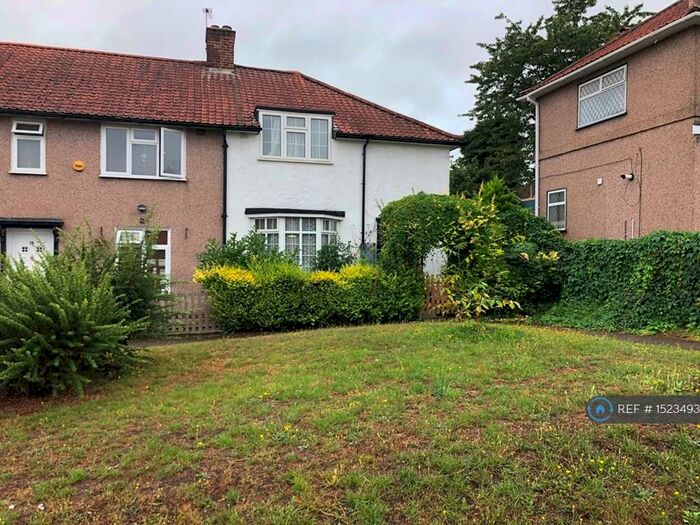 3 Bedroom End Of Terrace House To Rent In Briar Walk, Edgware, HA8