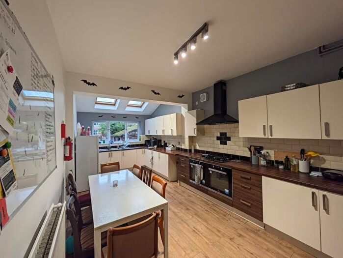 7 Bedroom Semi Detached House To Rent In Sheringham Road, Manchester, M14