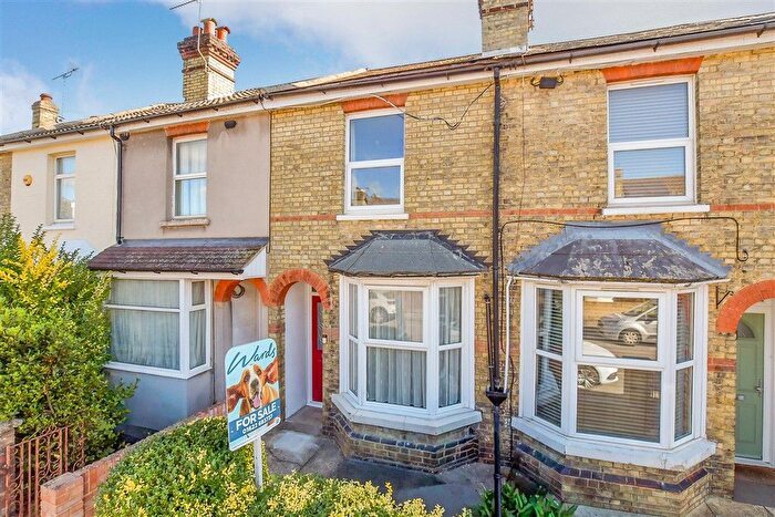 2 Bedroom Terraced House For Sale In Victoria Street, Maidstone, Kent, ME16