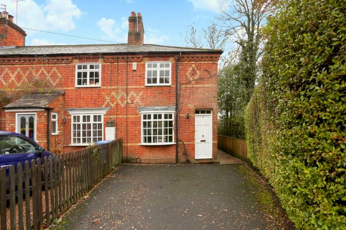 2 Bedroom Cottage To Rent In Lovel Road Winkfield, SL4