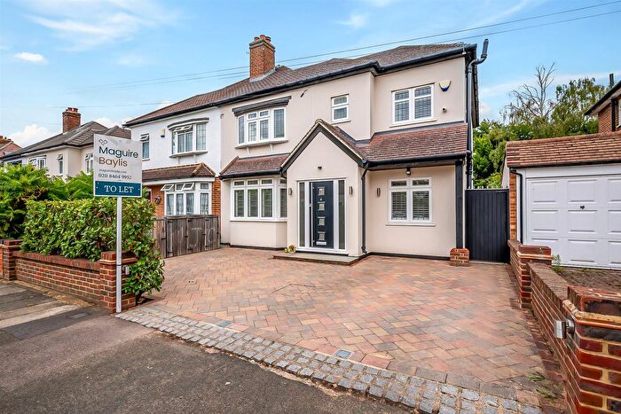 4 Bedroom Semi-Detached House To Rent In Dartmouth Road, Hayes, BR2