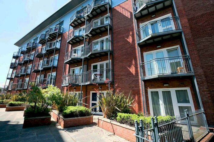 Studio To Rent In Marcus House, New North Road, EX4