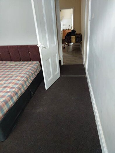 2 Bedroom Detached House To Rent In Butlin Road, LU1