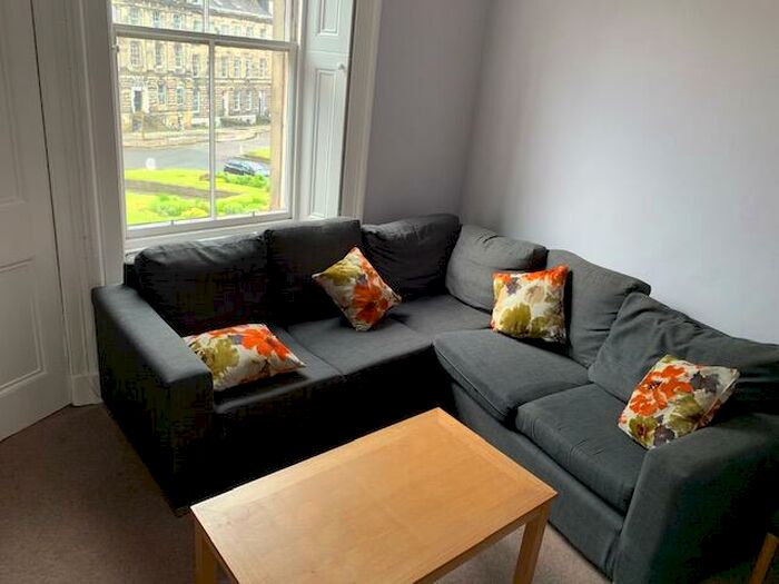 4 Bedroom Flat To Rent In East London Street, New Town, Edinburgh, EH7