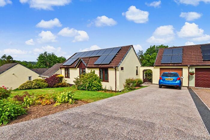 3 Bedroom Detached Bungalow For Sale In Fern Meadow, Okehampton, EX20