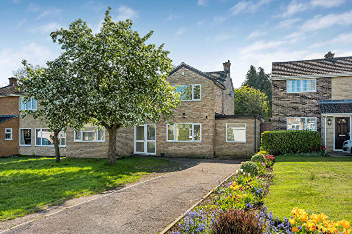 4 Bedroom Detached House For Sale In Benmead Road, Kidlington, OX5