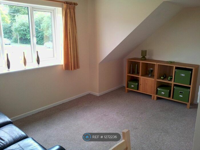 2 Bedroom Flat To Rent In Milton Walk, Houghton Regis, Dunstable LU5