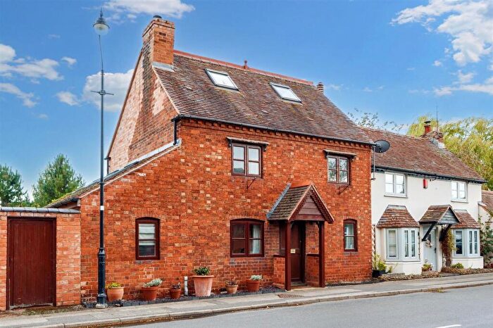 3 Bedroom Terraced House For Sale In Wellesbourne Road, Barford, CV35