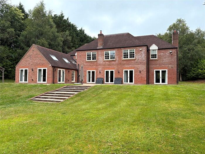 5 Bedroom Detached House To Rent In Durford Wood, Petersfield, Hampshire, GU31