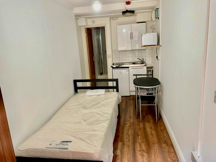 Studio To Rent In Langtry Walk, Swiss Cottage, NW8