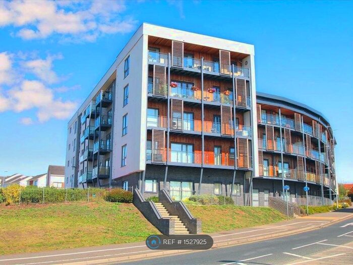 2 Bedroom Flat To Rent In Turner Road, Colchester, CO4