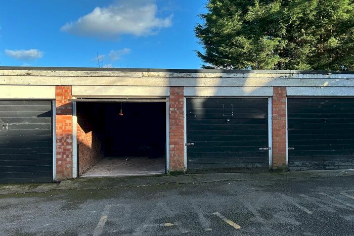 Garage / Parking To Rent In Ballbrook Avenue, Didsbury, Manchester, M20