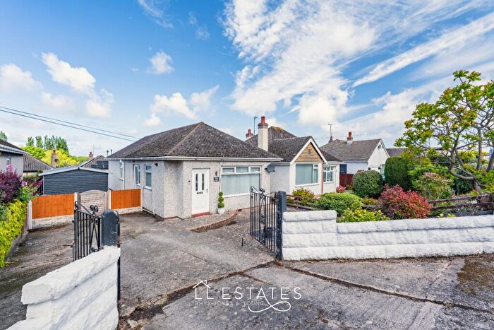 3 Bedroom Detached Bungalow For Sale In Fforddisa, Prestatyn, LL19