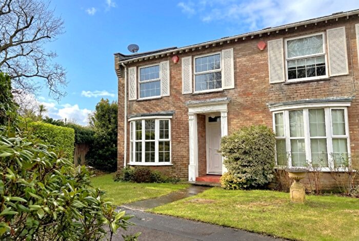 3 Bedroom Semi-Detached House To Rent In Leelands, Pennington, Lymington, SO41