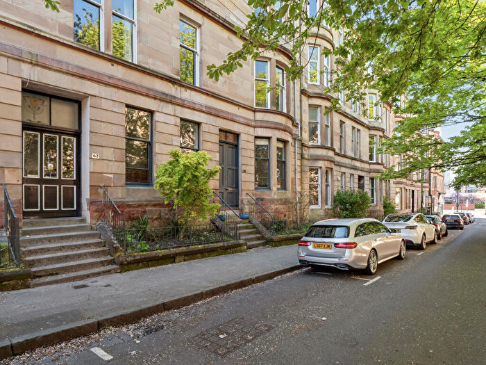 3 Bedroom Flat For Sale In Barrington Drive, Woodlands, G4