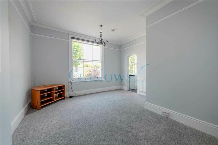 2 Bedroom Flat To Rent In Warwick Gardens, London, W14