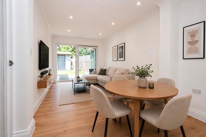 1 Bedroom House Of Multiple Occupation To Rent In Ladbroke Road, Horley, RH6