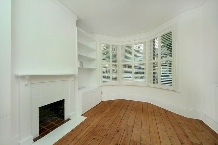 2 Bedroom Flat To Rent In Glenfield Road, London, W13
