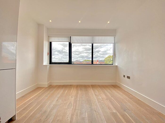 1 Bedroom Apartment To Rent In Romney Place, Maidstone, ME15