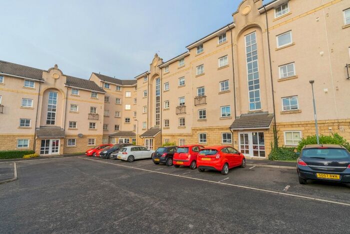 2 Bedroom Flat To Rent In Mcdonald Road, Bonnington, Edinburgh, EH7