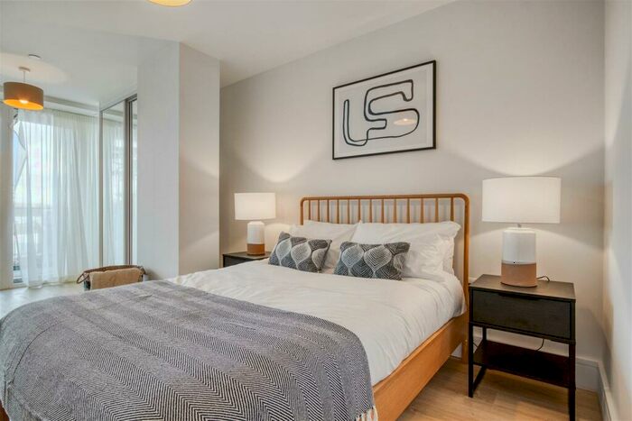 2 Bedroom Apartment To Rent In Station Road, New Barnet, Barnet, EN5