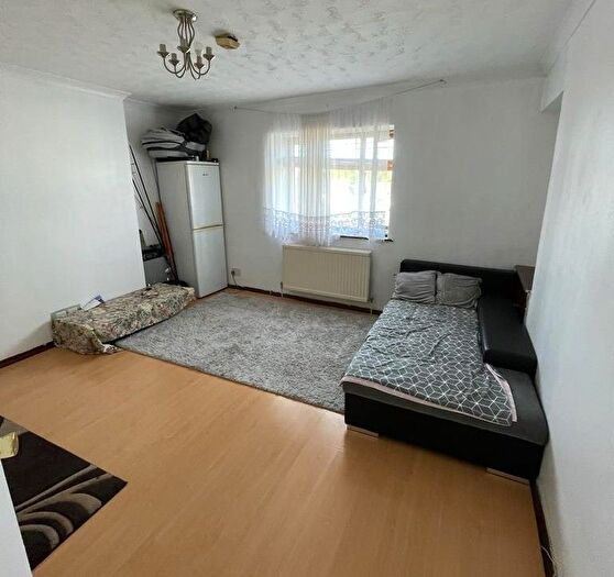 1 Bedroom Flat To Rent In Haywards, South Ockendon, RM15