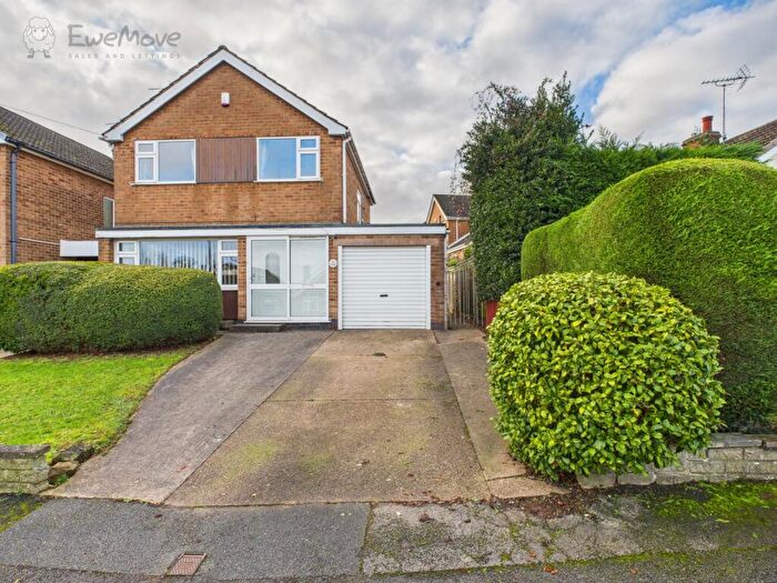 3 Bedroom Detached House For Sale In Harcourt Crescent, Nuthall, Nottingham, Nottinghamshire, NG16