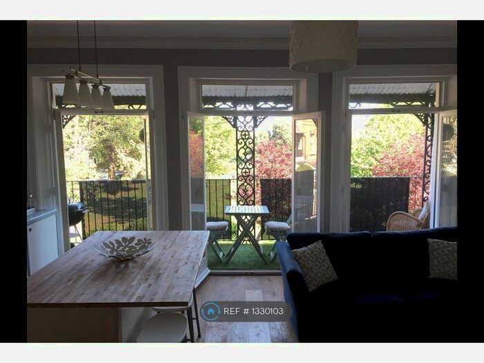 2 Bedroom Flat To Rent In Adrian Square, Westgate On Sea, CT8