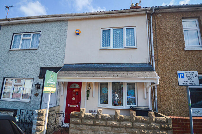 3 Bedroom Terraced House To Rent In Tennyson Street, Town Centre, Swindon, SN1