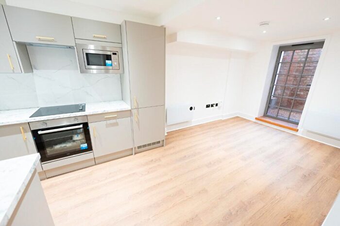 1 Bedroom Apartment To Rent In Dunster Street, Northampton, NN1