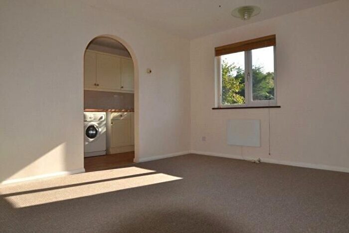 2 Bedroom End Of Terrace House To Rent In Glebe Close, Maids Moreton, MK18