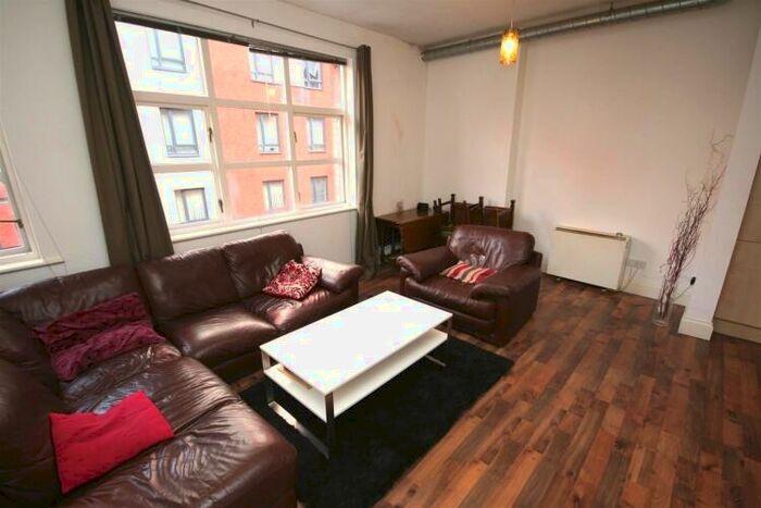 2 Bedroom Apartment To Rent In Tobacco Factory Iii, Naples Street Manchester, M4