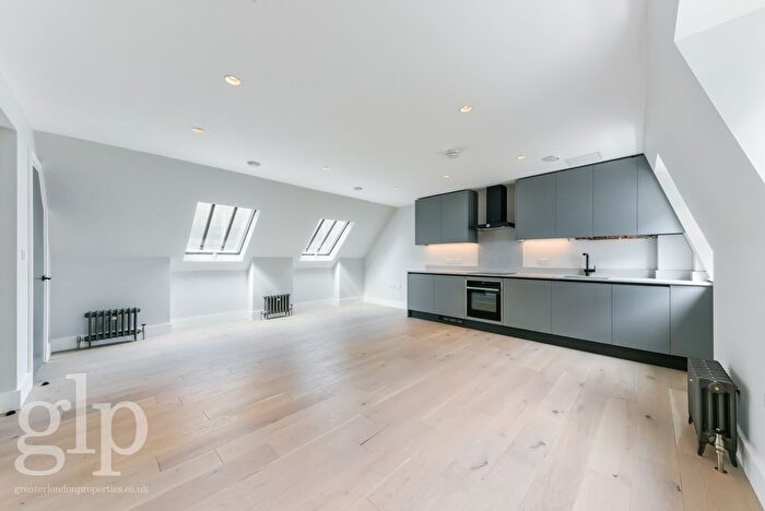 1 Bedroom Flat To Rent In Duck Lane, Soho, W1F