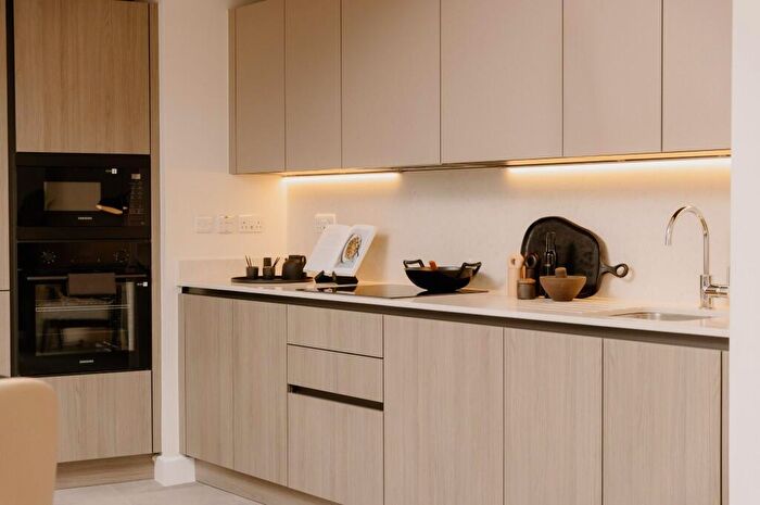 Studio To Rent In Embassy Boulevard, London, SW11