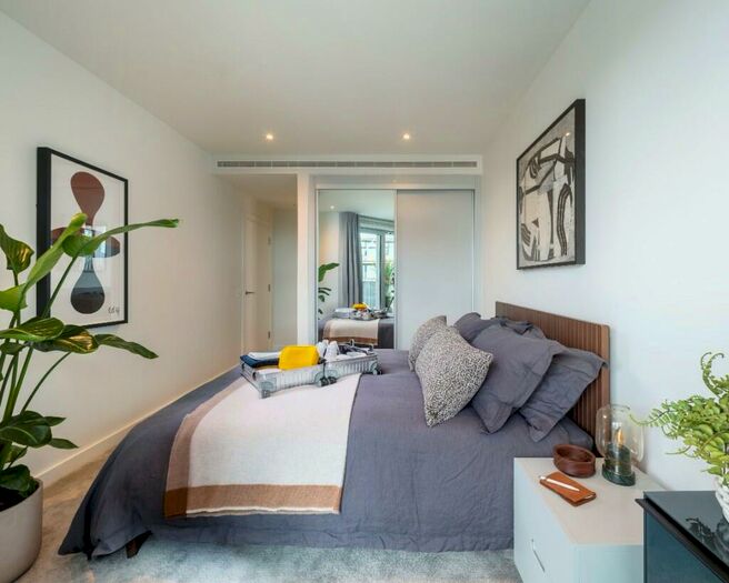 Studio To Rent In Nine Elms Lane, London, SW11