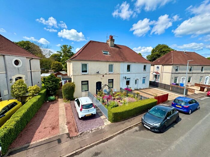 3 Bedroom Flat For Sale In Eastern Crescent, Kilbirnie, KA25