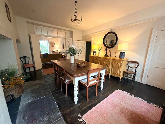 2 Bedroom Apartment To Rent In Henrietta Street, Bath, BA2