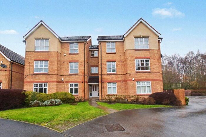 2 Bedroom Apartment To Rent In Tavistock Park, Leeds, West Yorkshire, LS12