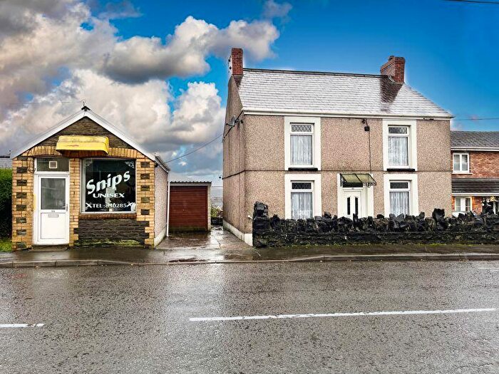 3 Bedroom Detached House For Sale In Neath Road, Rhos, Pontardawe, Swansea, SA8