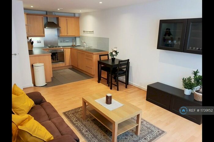 2 Bedroom Flat To Rent In Velocity West, Leeds, LS11