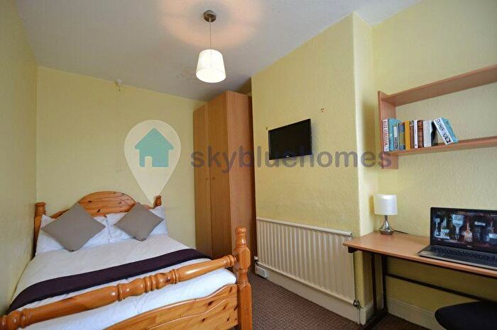 2 Bedroom Terraced House To Rent In Churchill Street, Leicester, LE2