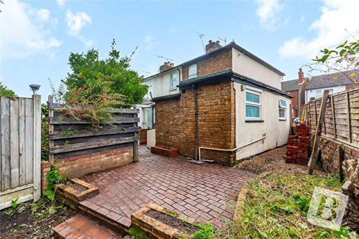 2 Bedroom End Of Terrace House For Sale In Baddow Road, Great Baddow, Essex, CM2