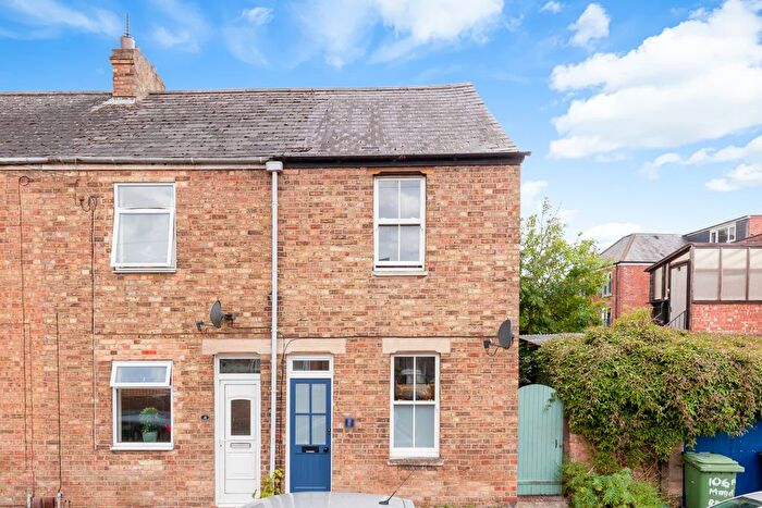2 Bedroom End Of Terrace House To Rent In Catherine Street, Oxford, OX4