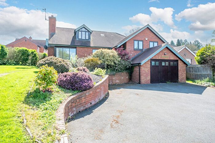 4 Bedroom Terraced House For Sale In Morningside, Tenbury Wells, WR15