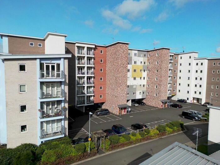 2 Bedroom Flat To Rent In Tynemouth Pass, Gateshead, NE8