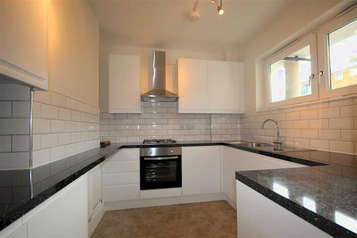 2 Bedroom Flat To Rent In Burbage Close, London, SE1
